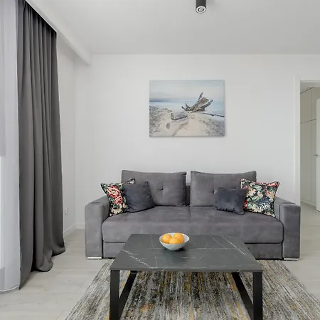 Modern Apartment With Balcony And Parking By Noclegi Renters Mielno  Exterior photo