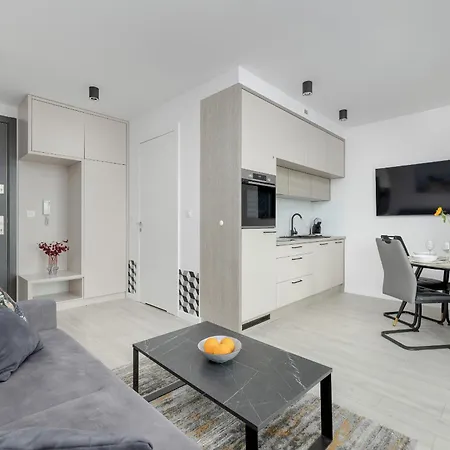 Modern Apartment With Balcony And Parking By Noclegi Renters Mielno  Exterior photo